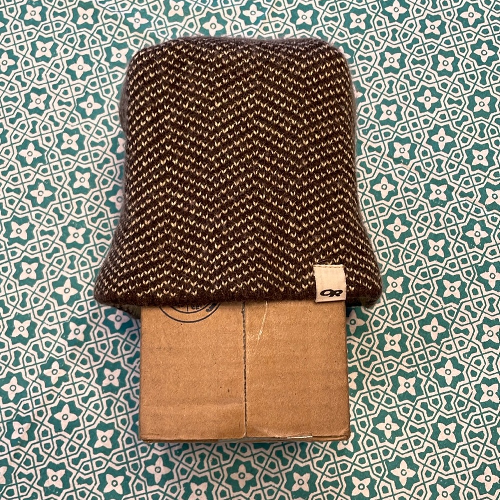 Very good used condition OR beanie. Angora, cashmere, lambswool, etc